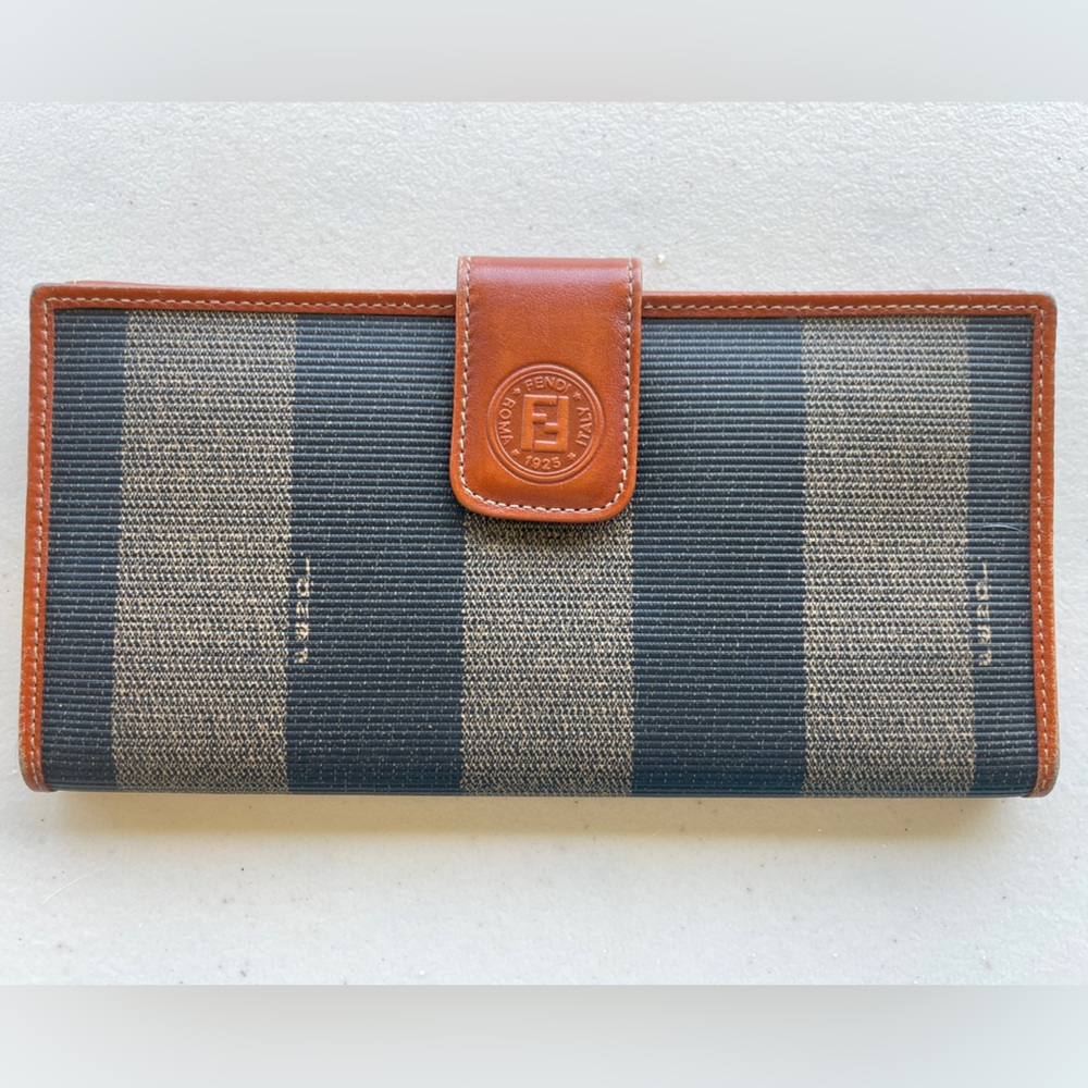 Fendi Black and Brown Wallet Classic Design